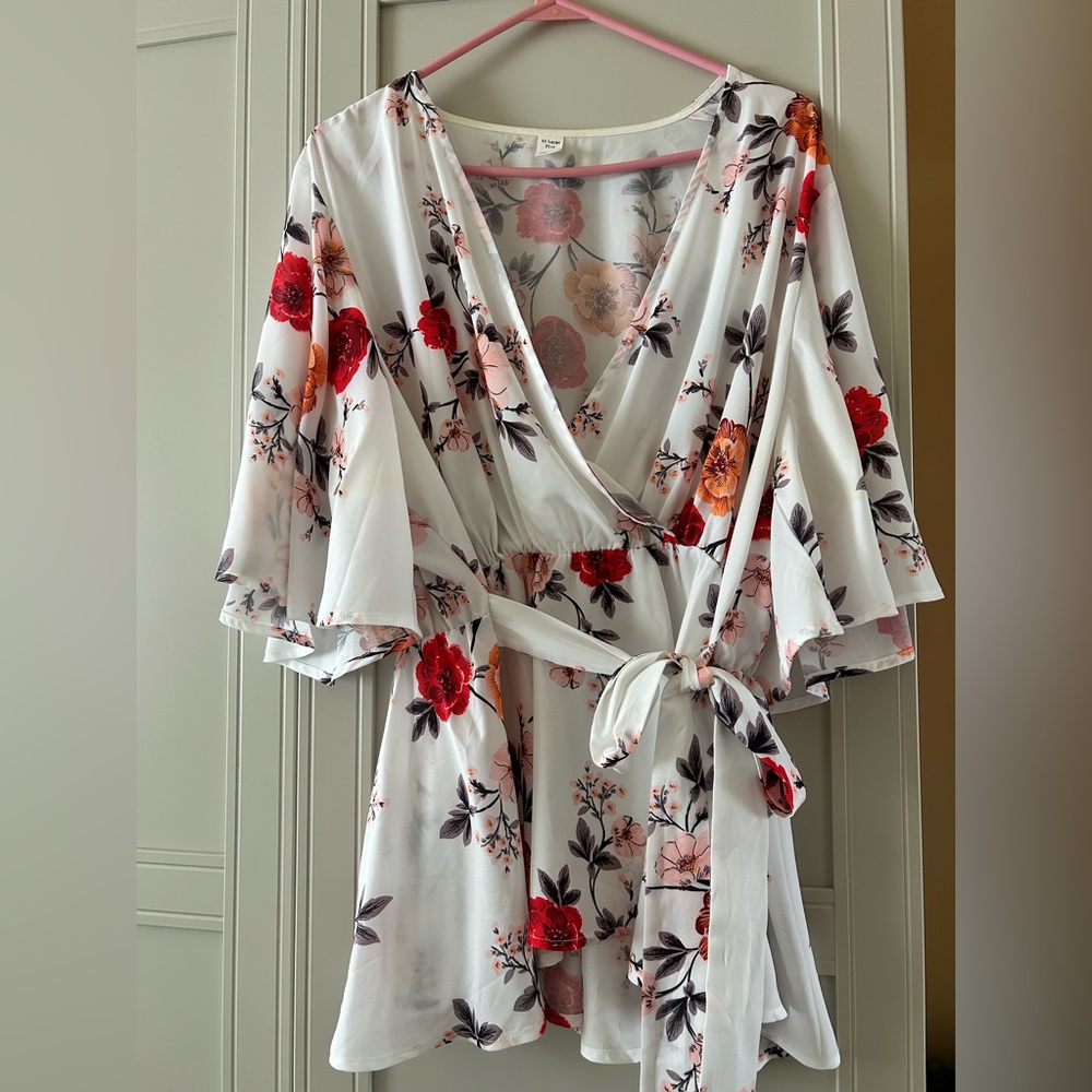Ladies/Women’s Floral Top - Size XXL